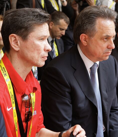 Vyacheslav Bykov, Vitaly Mutko