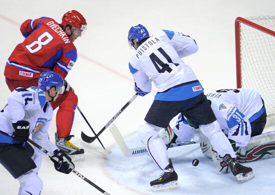 2011 World Ice Hockey Championships. Finland vs. Russia