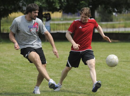 Yevgeny Artyukhin and Maxim Afinogenov