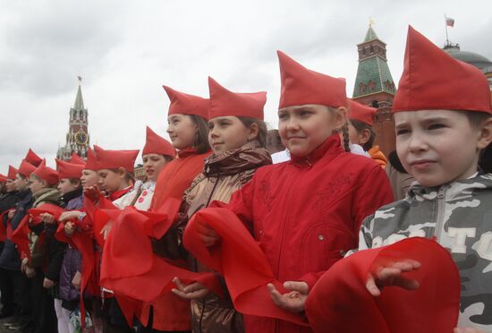 Young Pioneer induction ceremony held on Moscow's Red Square