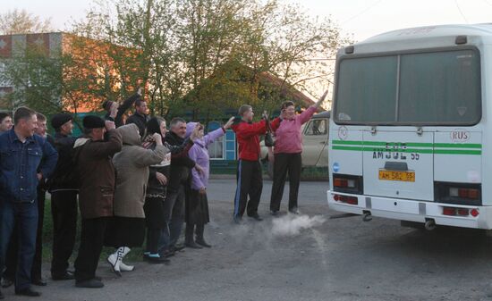 Seeing resident of Grinevich Tarski in Omsk region off to army