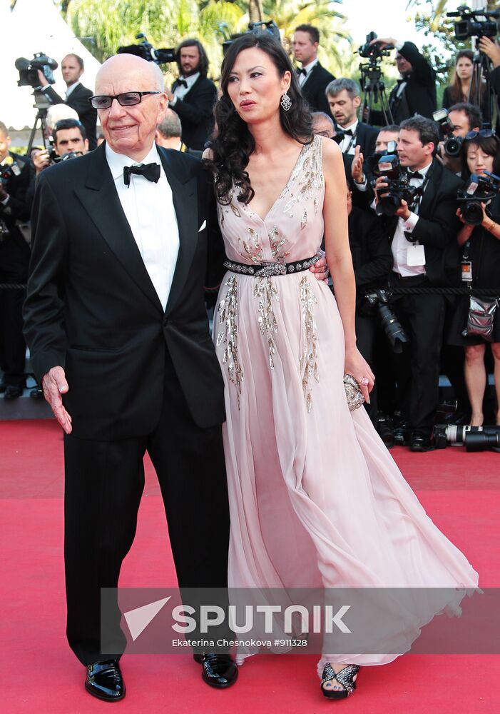 Rupert Murdoch and wife Wendi Dang