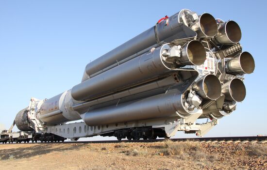 Roll-out of Proton-M rocket with upper stage "Briz-M"