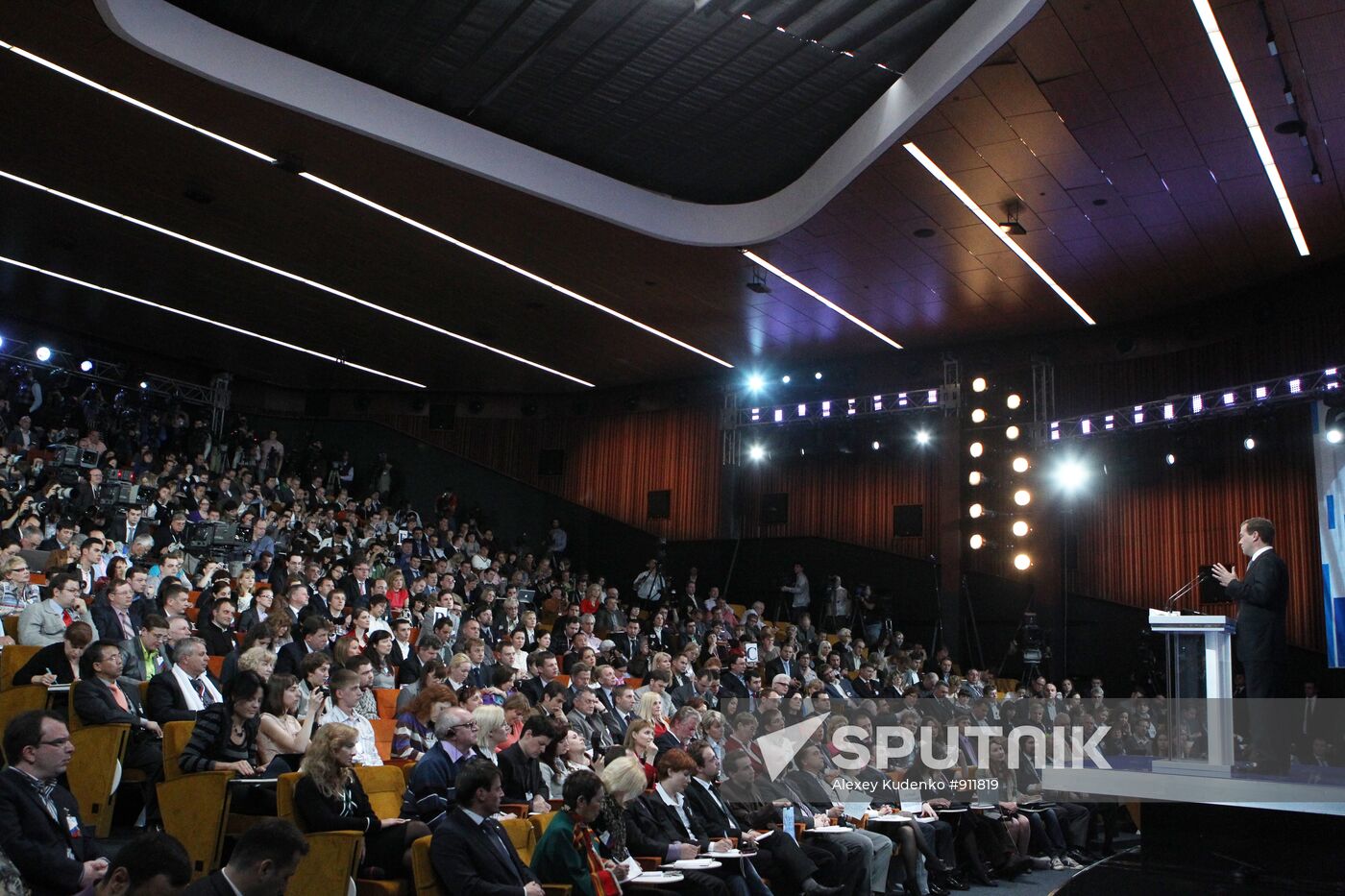 Russian President Dmitry Medvedev at news conference in Skolkovo