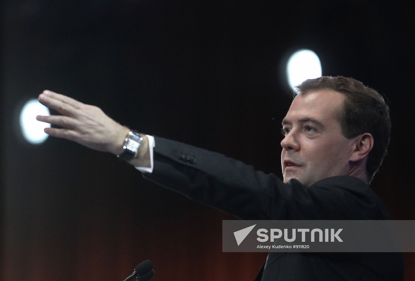 Russian President Dmitry Medvedev at news conference in Skolkovo