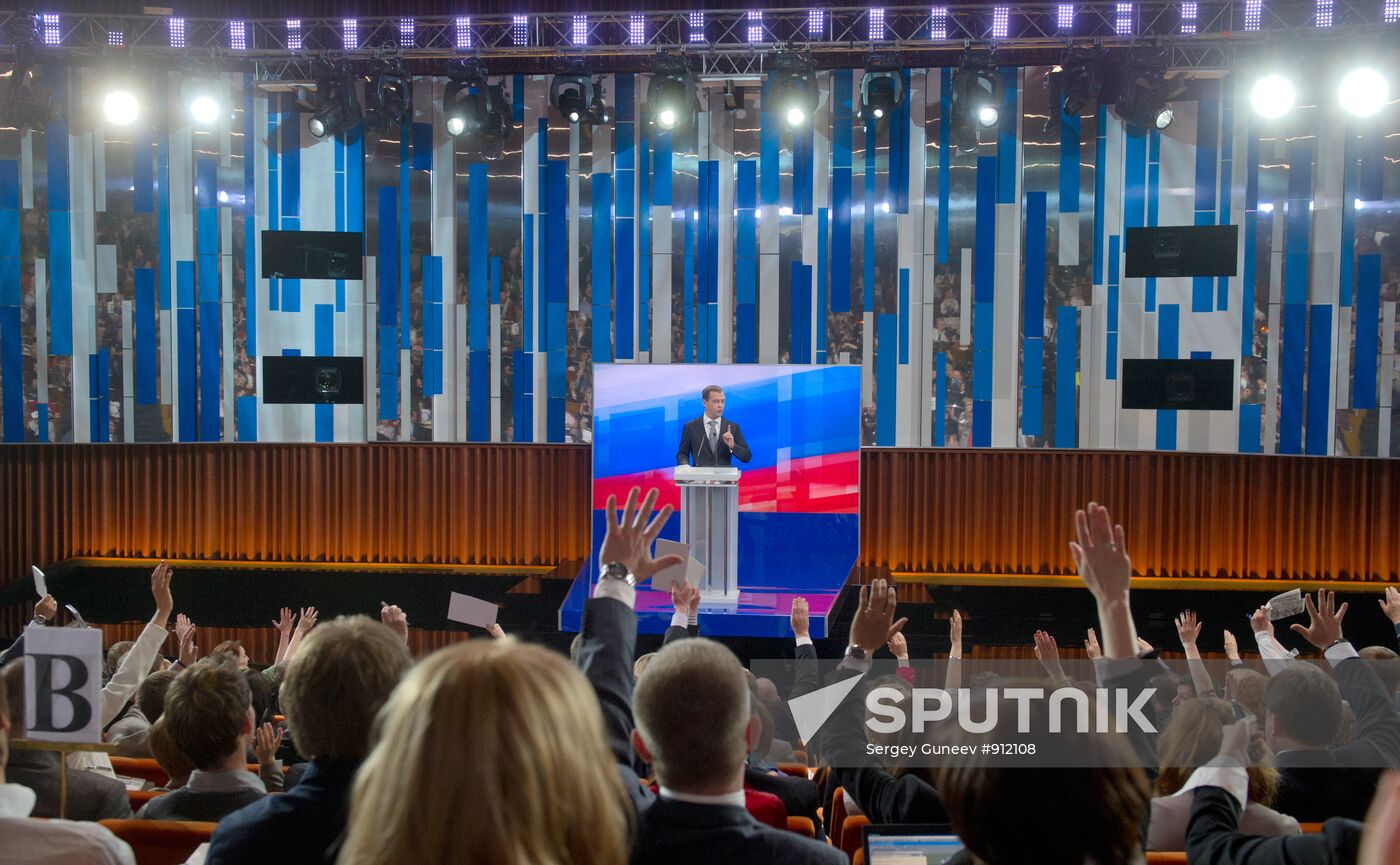 Dmitry Medvedev gives news conference at Skolkovo