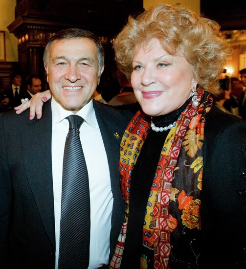 Aras Agalarov, Yelena Obraztsova