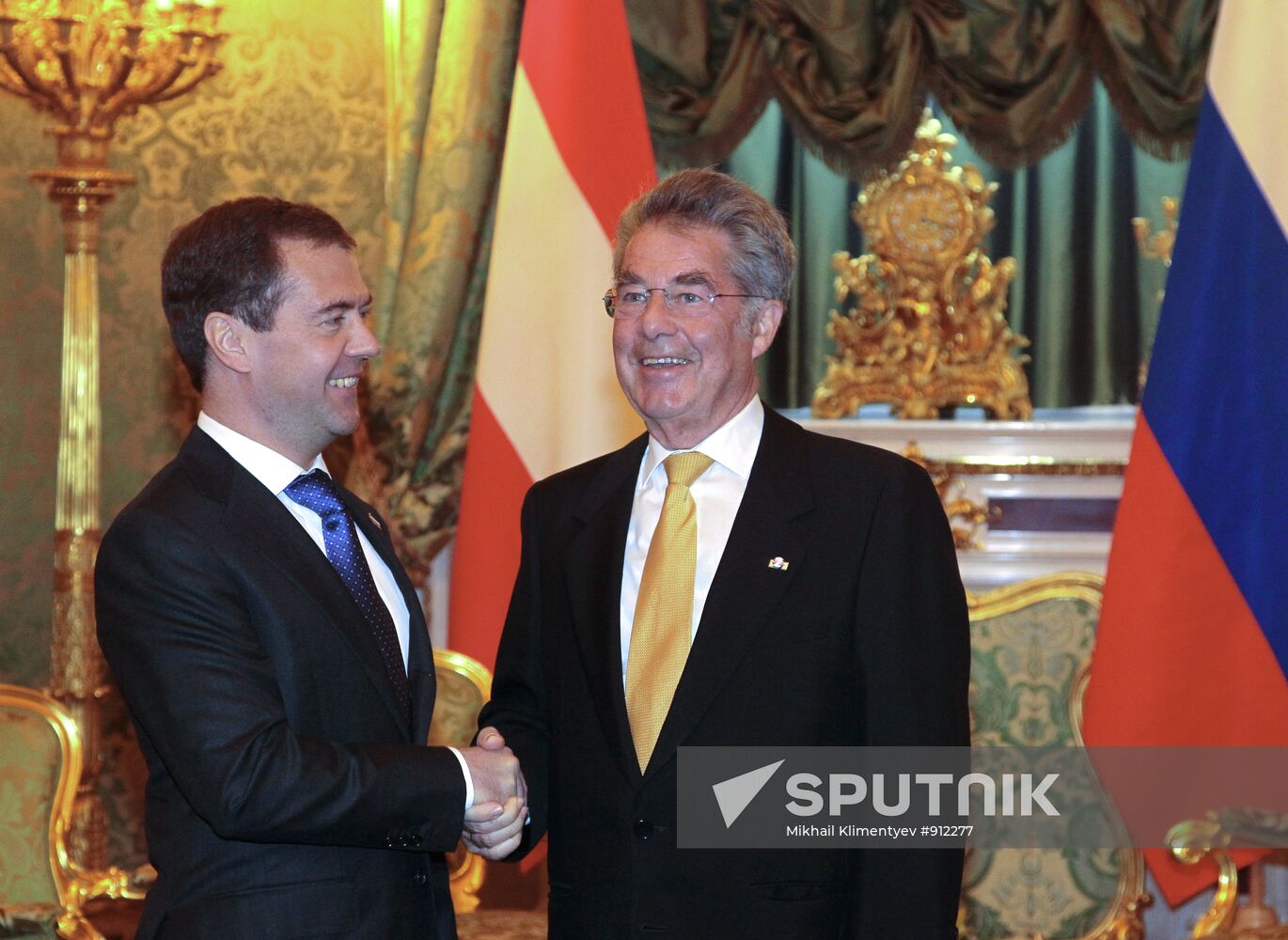 Dmitry Medvedev meets with Heinz Fischer