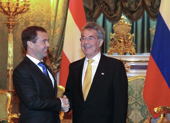 Dmitry Medvedev meets with Heinz Fischer