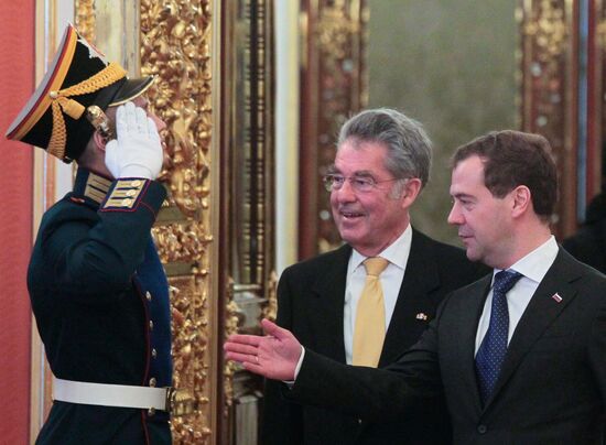 Dmitry Medvedev meets with Heinz Fischer