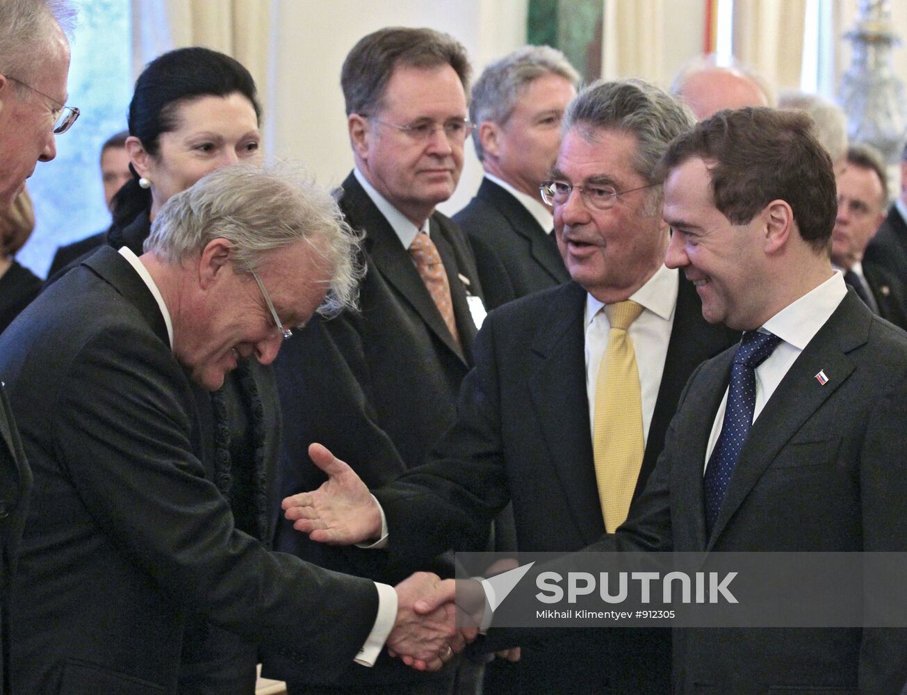 Dmitry Medvedev meets with Heinz Fischer