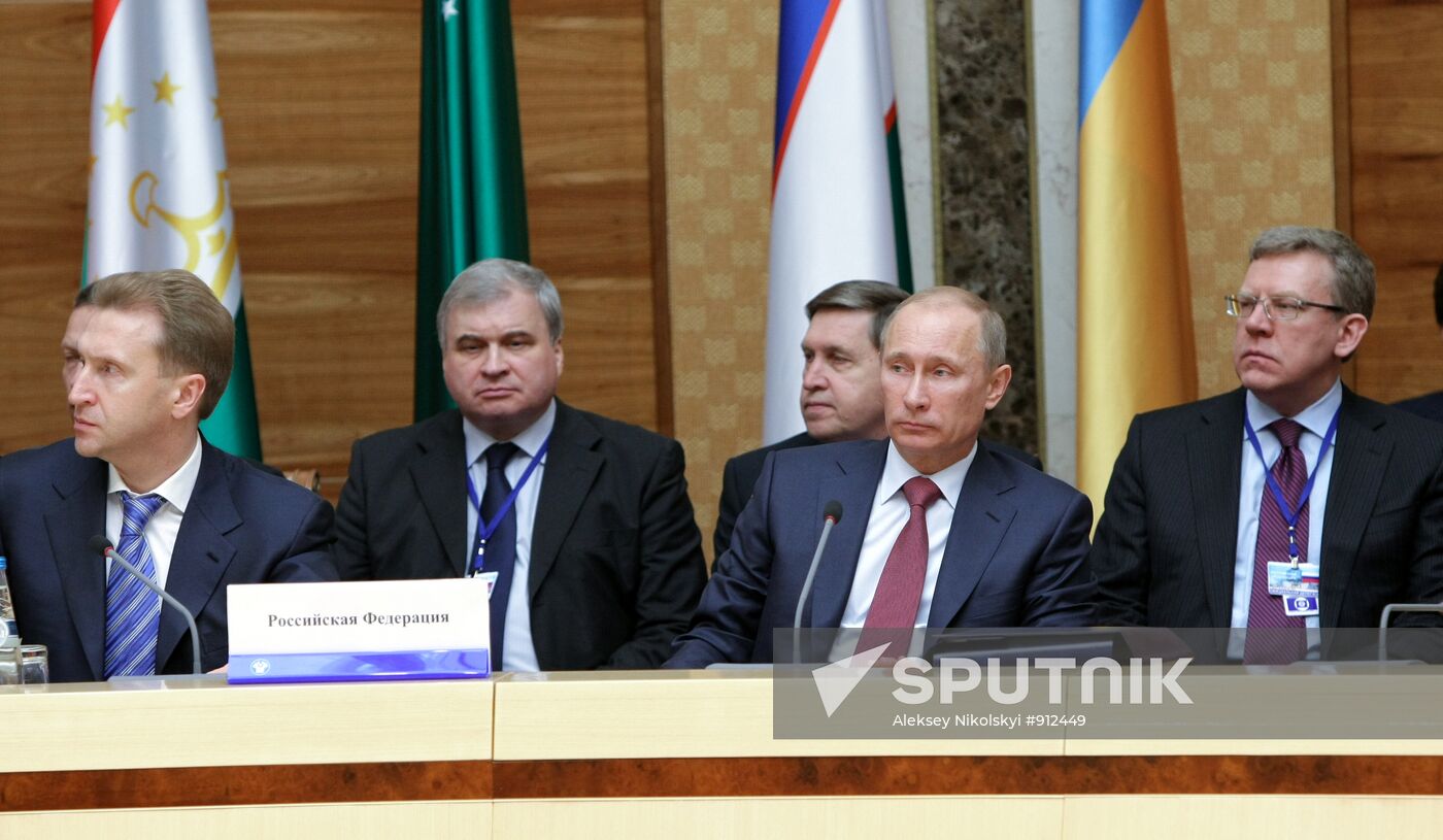 Vladimir Putin visits Minsk