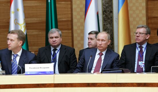 Vladimir Putin visits Minsk