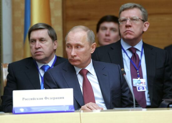 Vladimir Putin visits Minsk