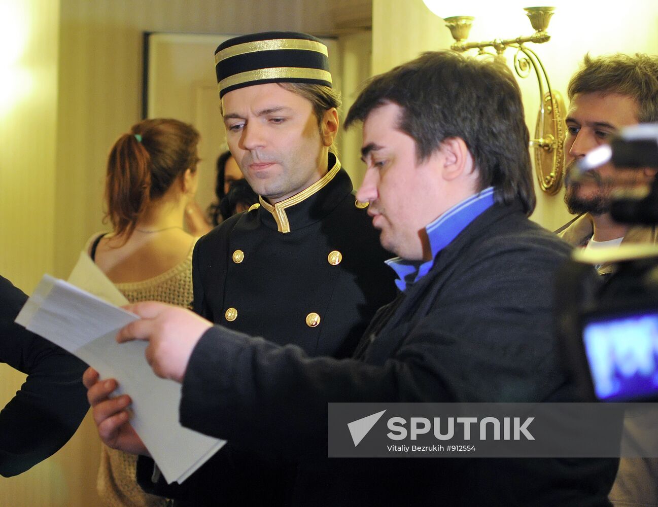 Filming Dmitry Malikov's Dva Pistoleta (Two Guns) video