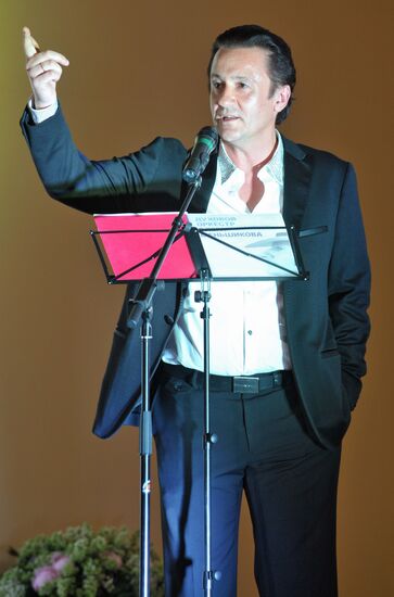 Oleg Menshikov