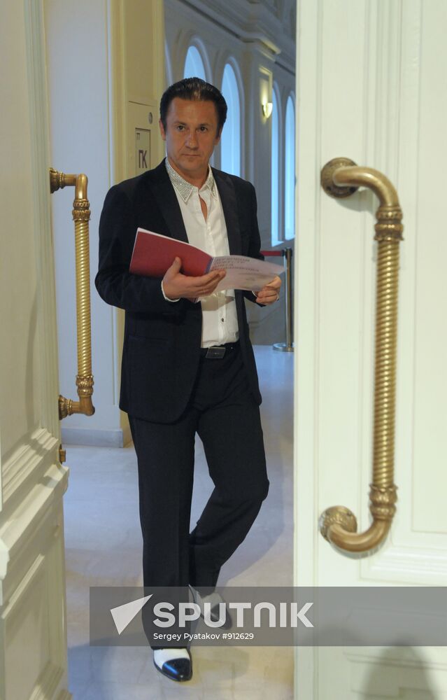 Oleg Menshikov
