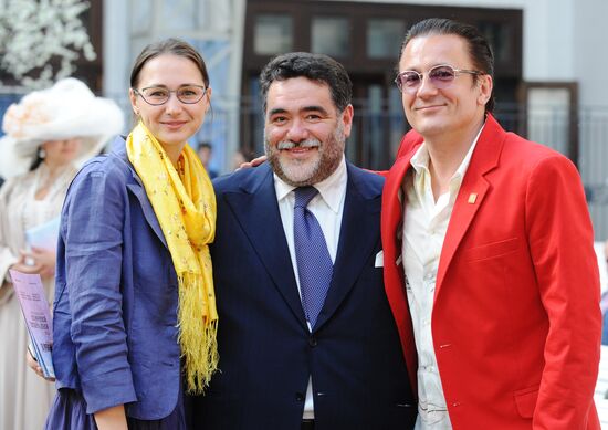 Mikhail Kusnirovich, Oleg Menshikov and his wife, Anastasia