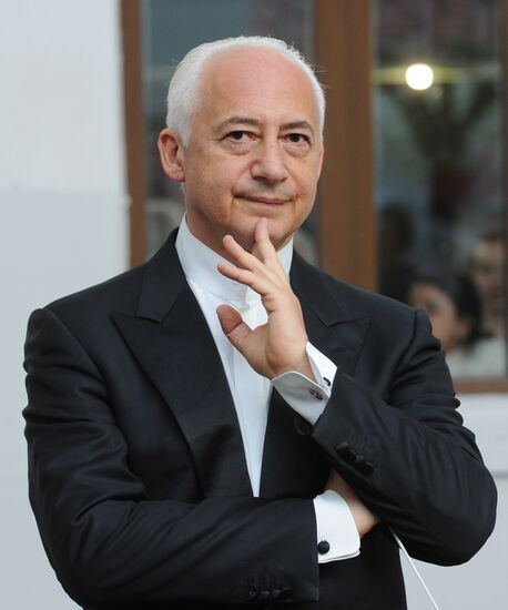 Concert of Vladimir Spivakov at Kievsky railway station