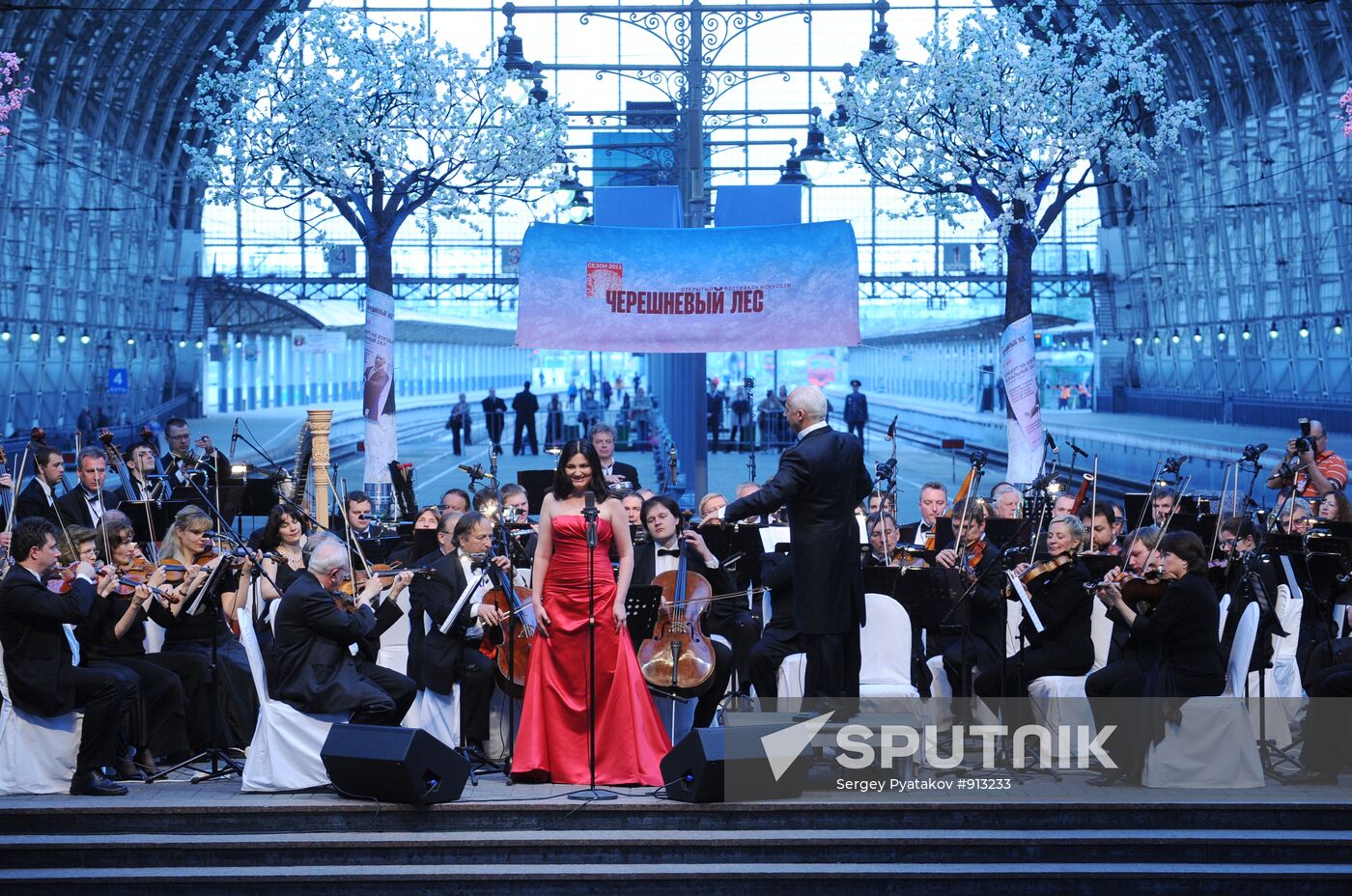 Vladimir Spivakov and Oksana Volkova