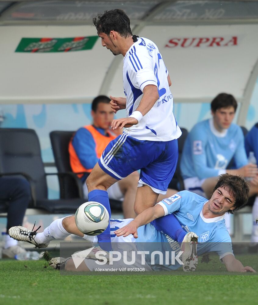 Football Premier League match Dinamo - Krilya Sovietov