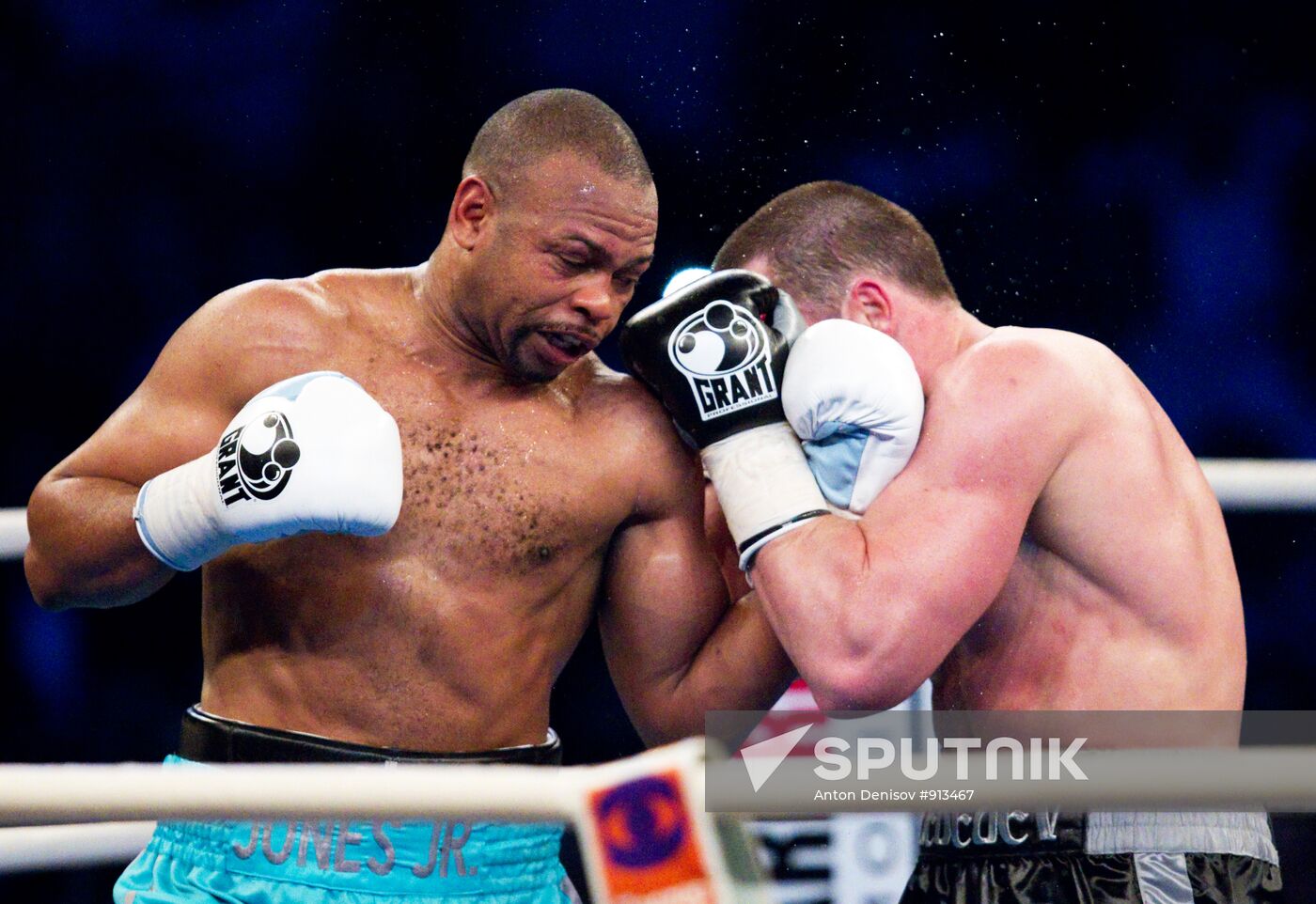 Boxing. Bout between Denis Lebedev - Roy Jones Jr.