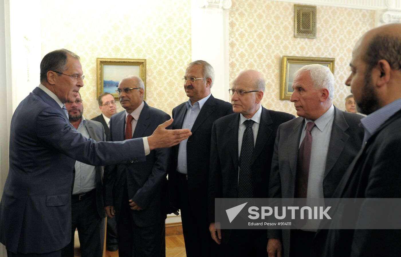 Sergey Lavrov meets representatives of the Palestinian groups