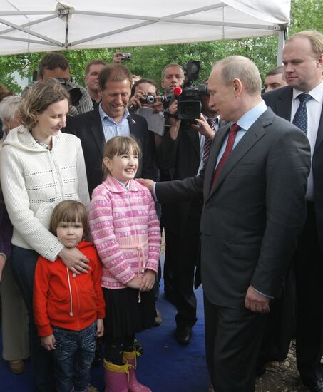 Vladimir Putin visits Pskov