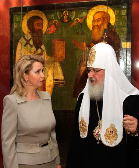 Svetlana Medvedev, Patriarch Kirill at "Holy Rus" exhibition