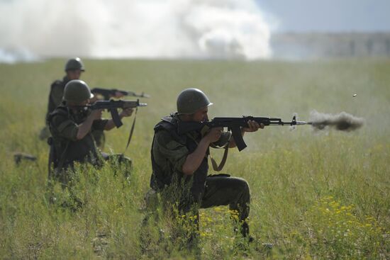 Caspian Flotilla marine corps battalion drill