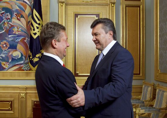 Viktor Yanukovych, Alexei Miller