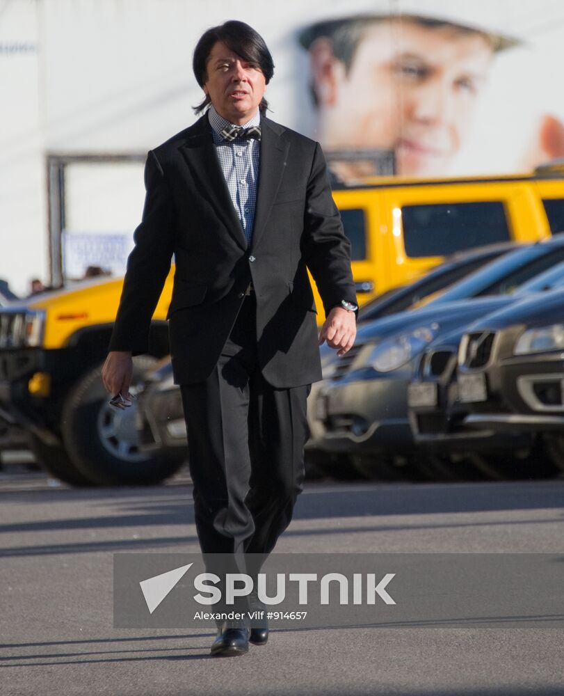 Valentin Yudashkin
