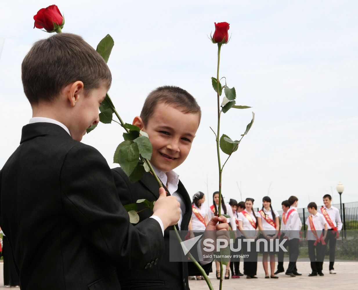Russian schools celebrate "The Year’s Final Bell"