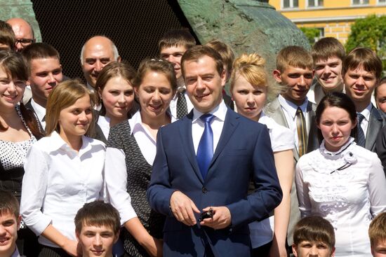 Dmitry Medvedev meets with orphanage graduates