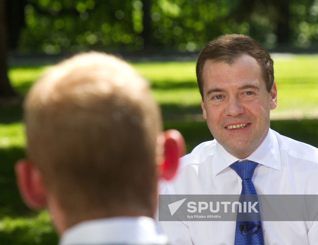 Dmitry Medvedev meets with orphanage graduates