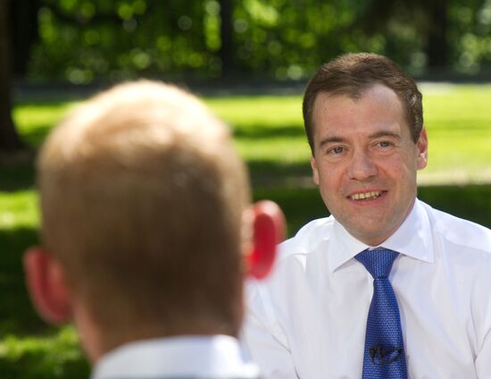 Dmitry Medvedev meets with orphanage graduates