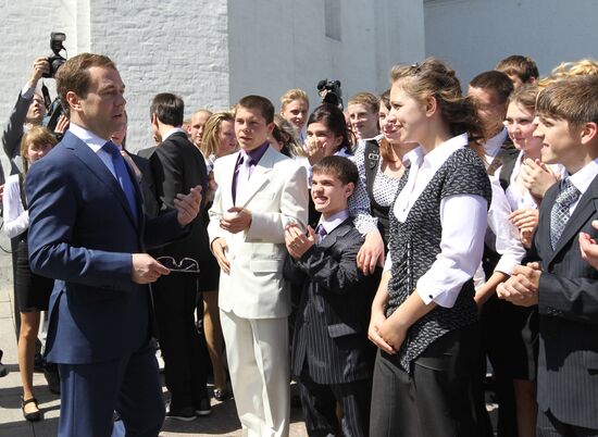 Dmitry Medvedev meets with orphanage graduates
