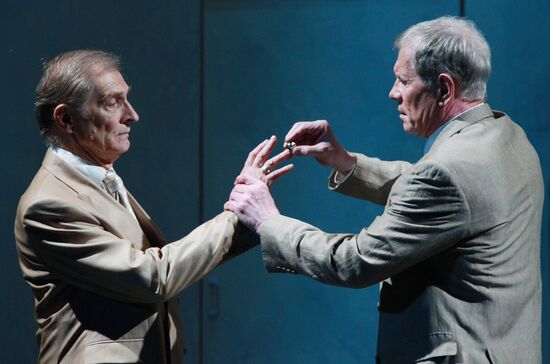 Press rehearsal for play The Storm
