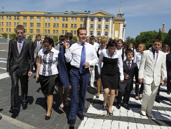Dmitry Medvedev meets with orphanage graduates at Moscow Kremlin