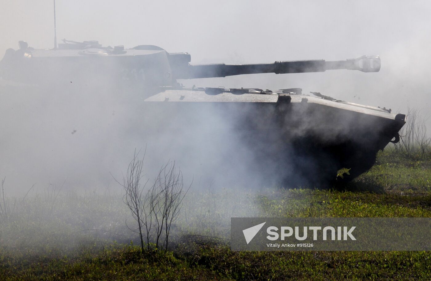 Training of self-propelled artillery battery in Primorye