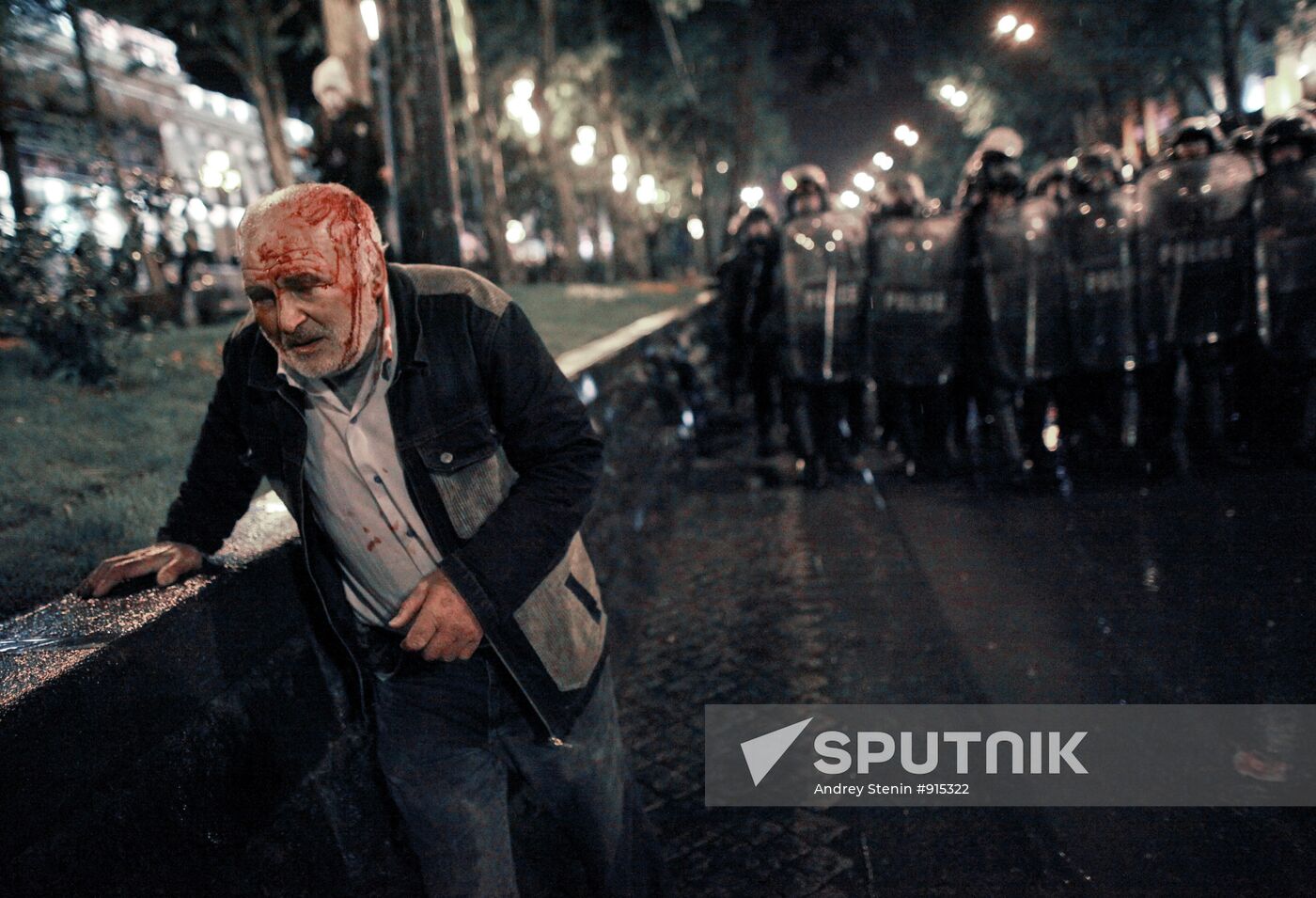Dispersal of opposition rally on Rustaveli Avenue in Tbilisi