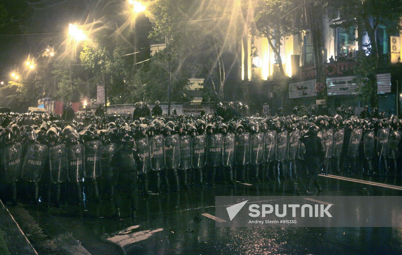 Dispersal of opposition rally on Rustaveli Avenue in Tbilisi