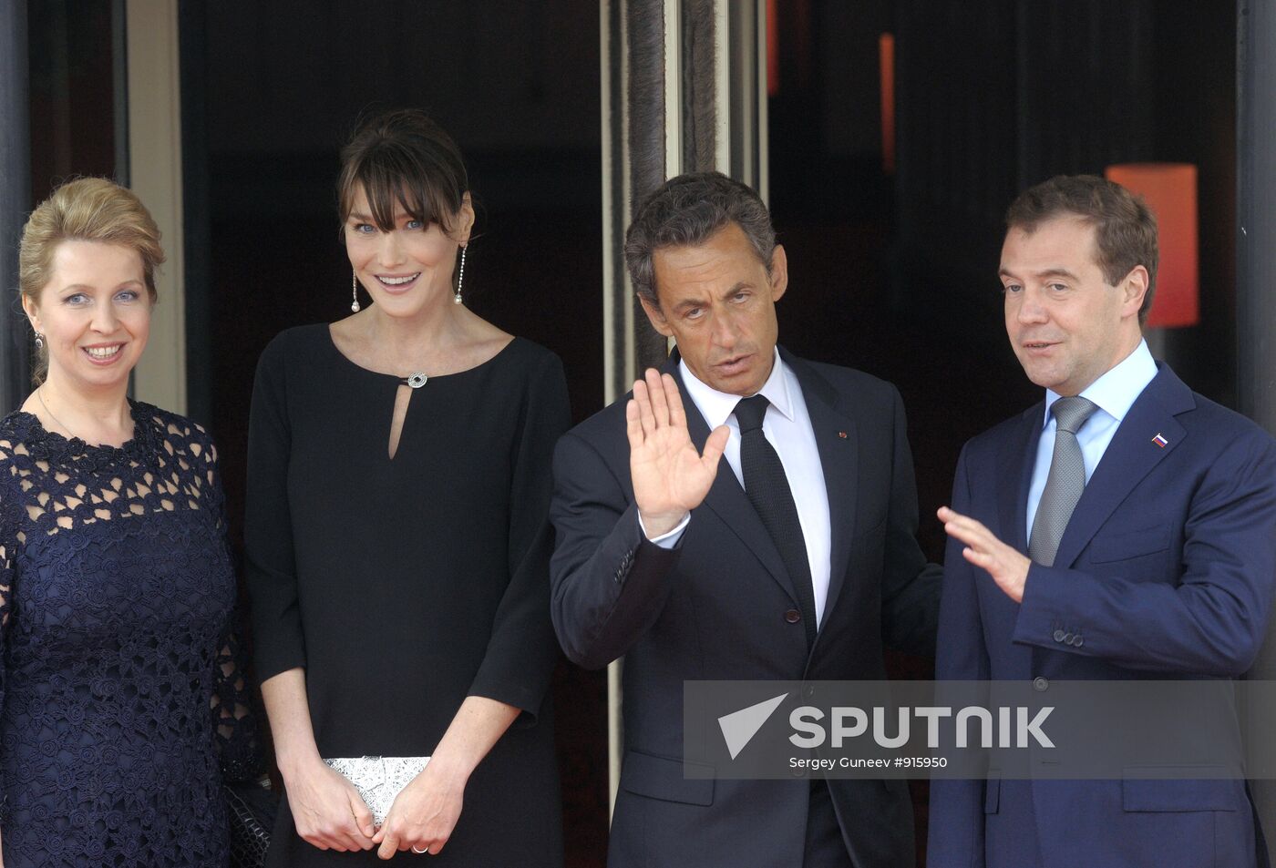 Dmitry Medvedev at G8 summit in Deauville