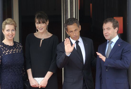 Dmitry Medvedev at G8 summit in Deauville
