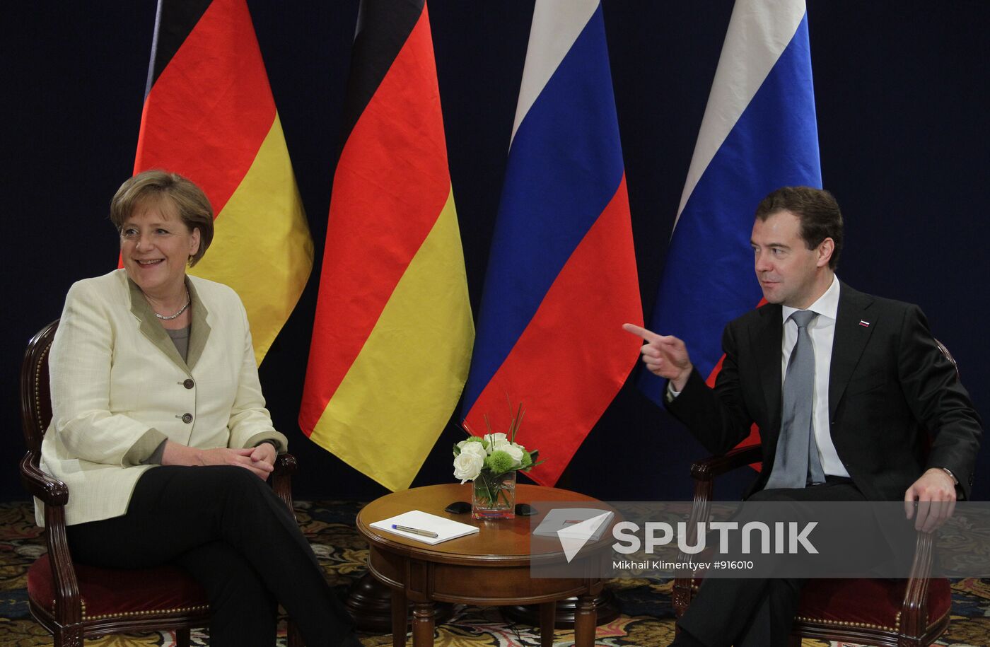 Dmitry Medvedev at G8 summit in Deauville. Day two