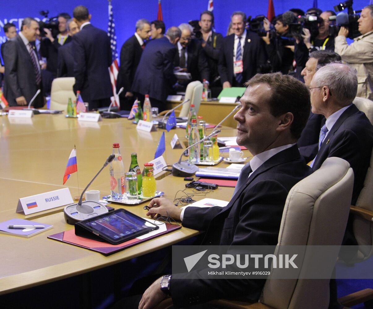 Dmitry Medvedev at G8 summit in Deauville. Day two