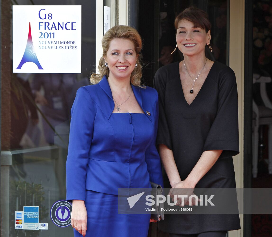 Svetlana Medvedev and Carla Bruni