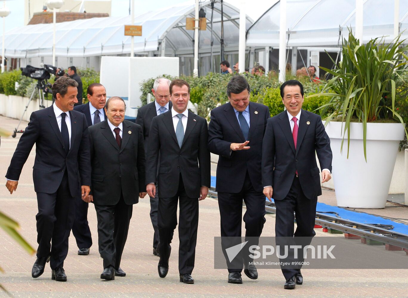 Dmitry Medvedev attends G8 summit in Deauville. Second day.