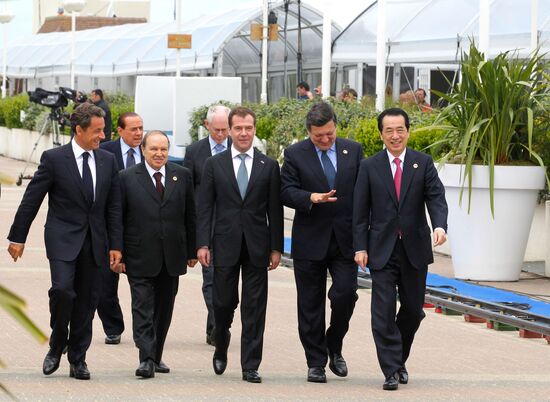 Dmitry Medvedev attends G8 summit in Deauville. Second day.