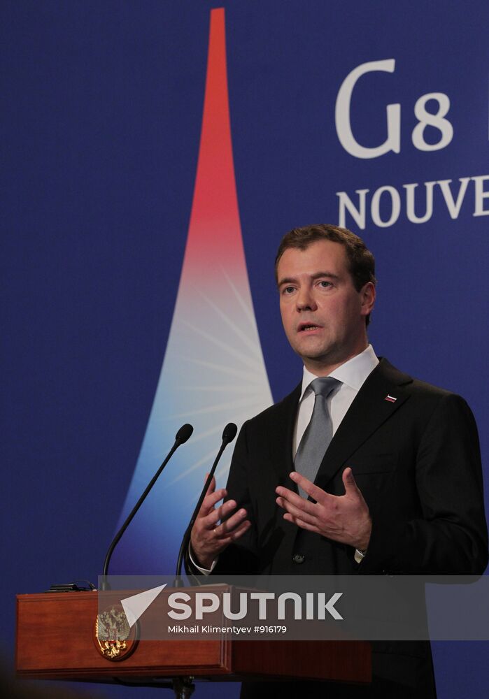 Dmitry Medvedev attends G8 summit in Deauville. Second day